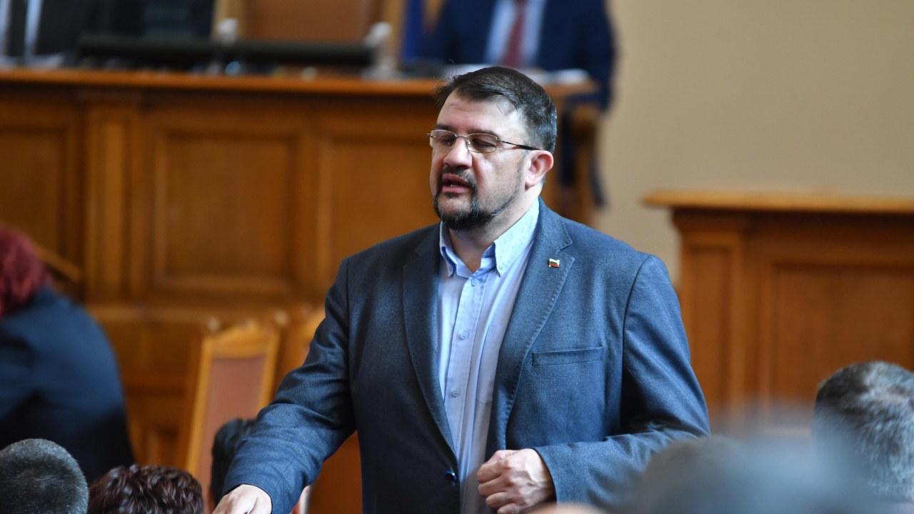 Настимир Ананиев (ПП-ДБ): Няма да подкрепим първия мандат и няма да има липсващи депутати