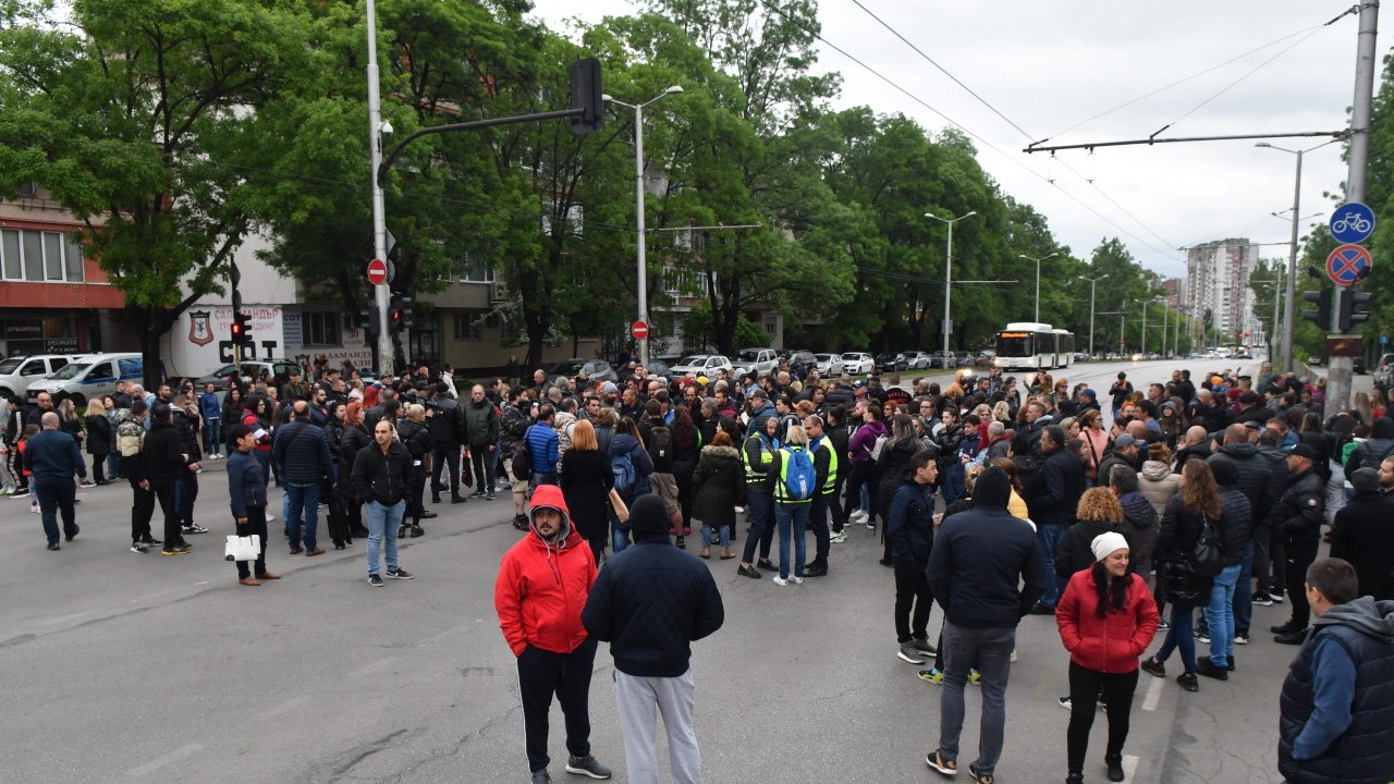 Протестиращи отново блокираха бул. "Сливница" в София