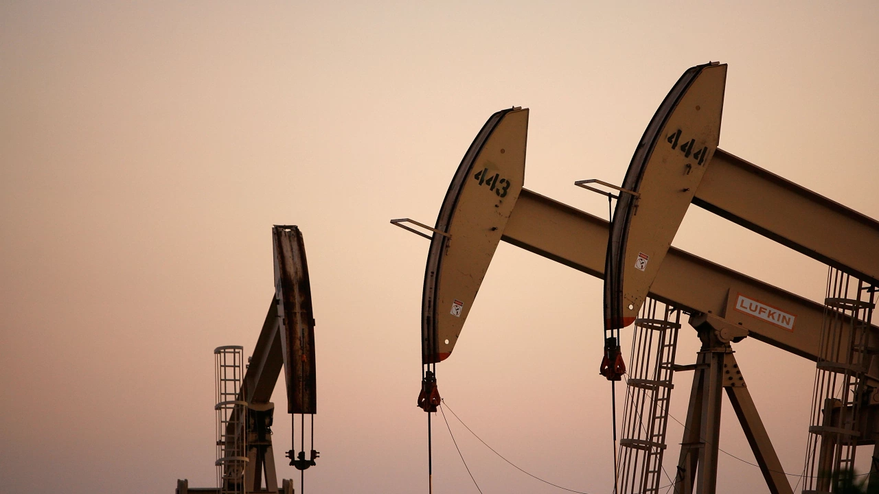 Очаква се търсенето на петрол в световен мащаб да нарасне