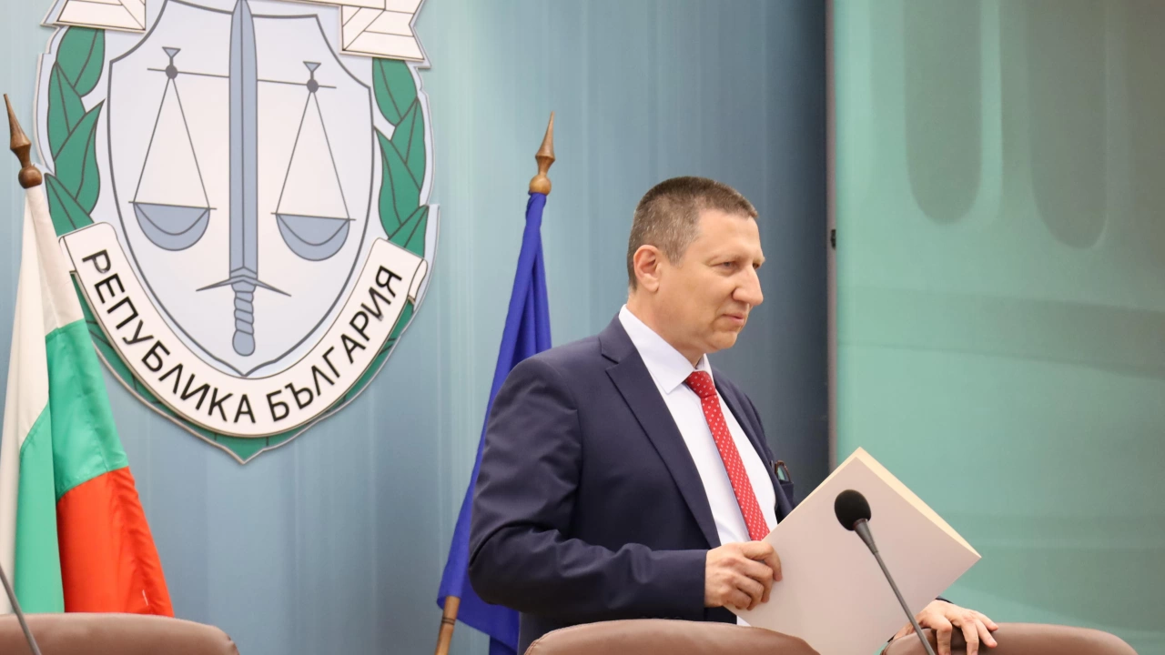  Директорът на Националната следствена служба НСлС и заместник главен прокурор Борислав