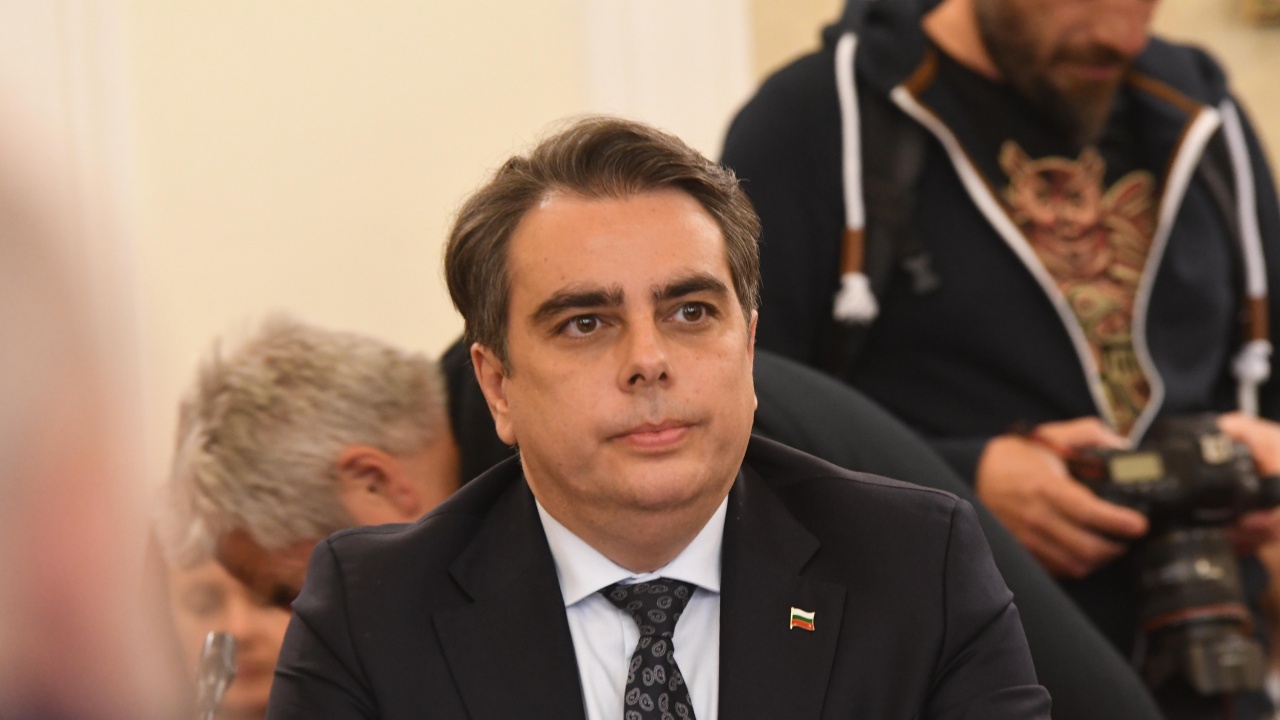 Asen Vasilev to be Finance Minister in Future Government with Rotating Prime Ministers