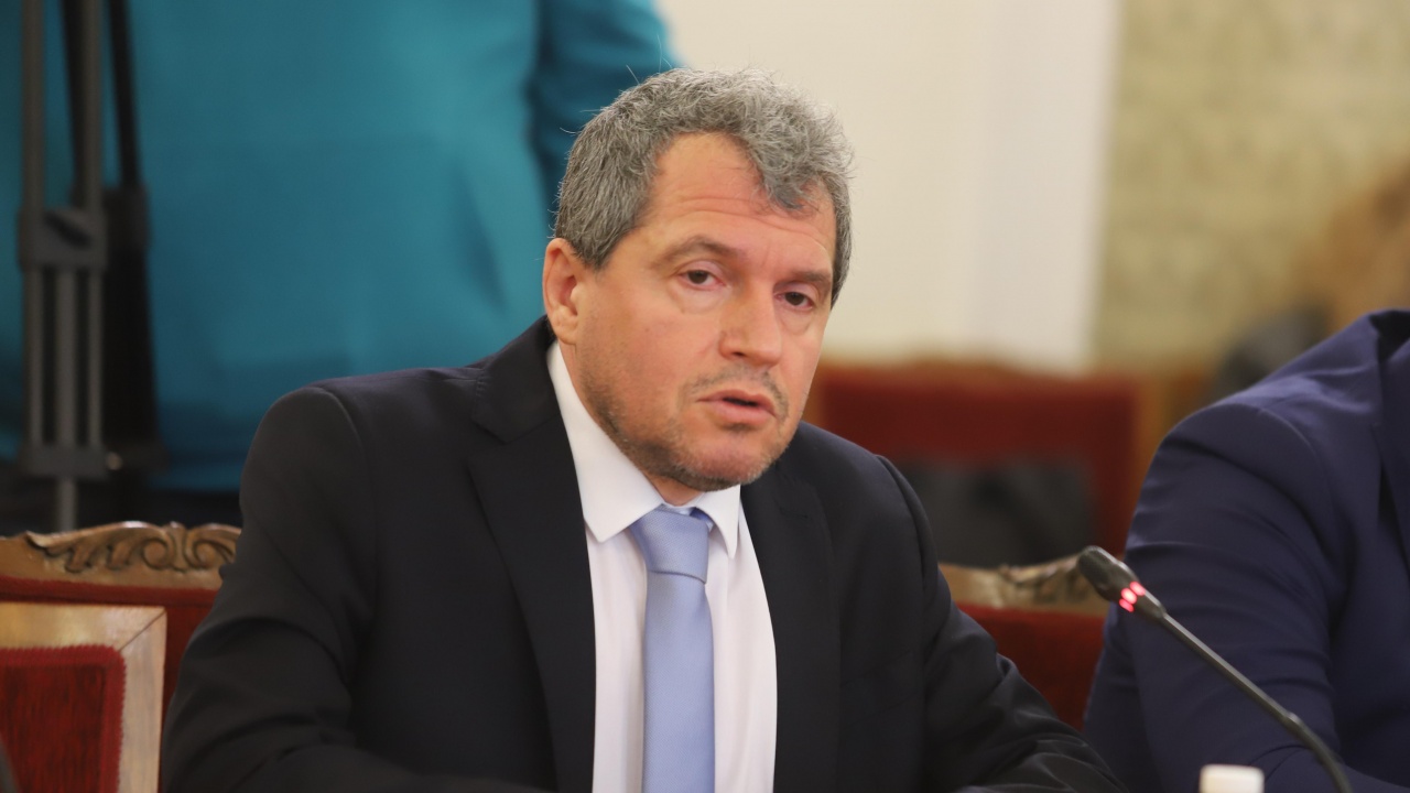 Тошко Йорданов: Ние сме против Асен Василев за финансов министър