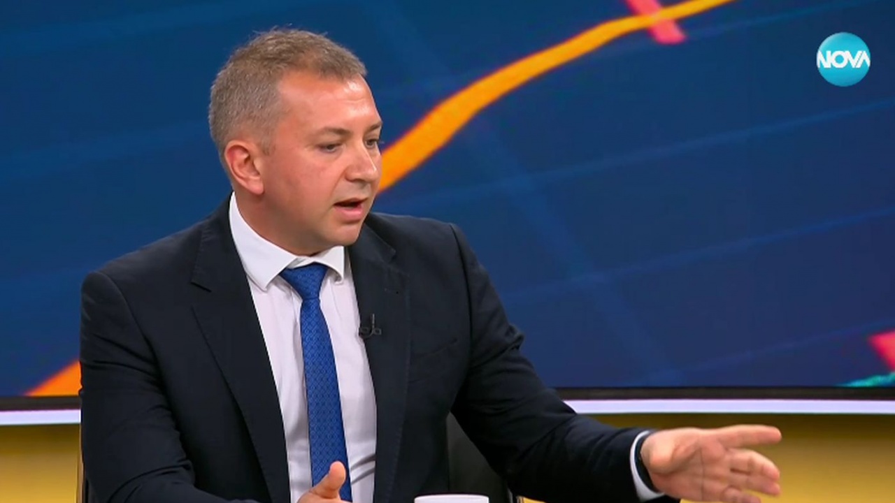 Изпълнителният директор на АИКБ Добрин Иванов: Пенсиите и заплатите ще се изплащат дори без приет бюджет