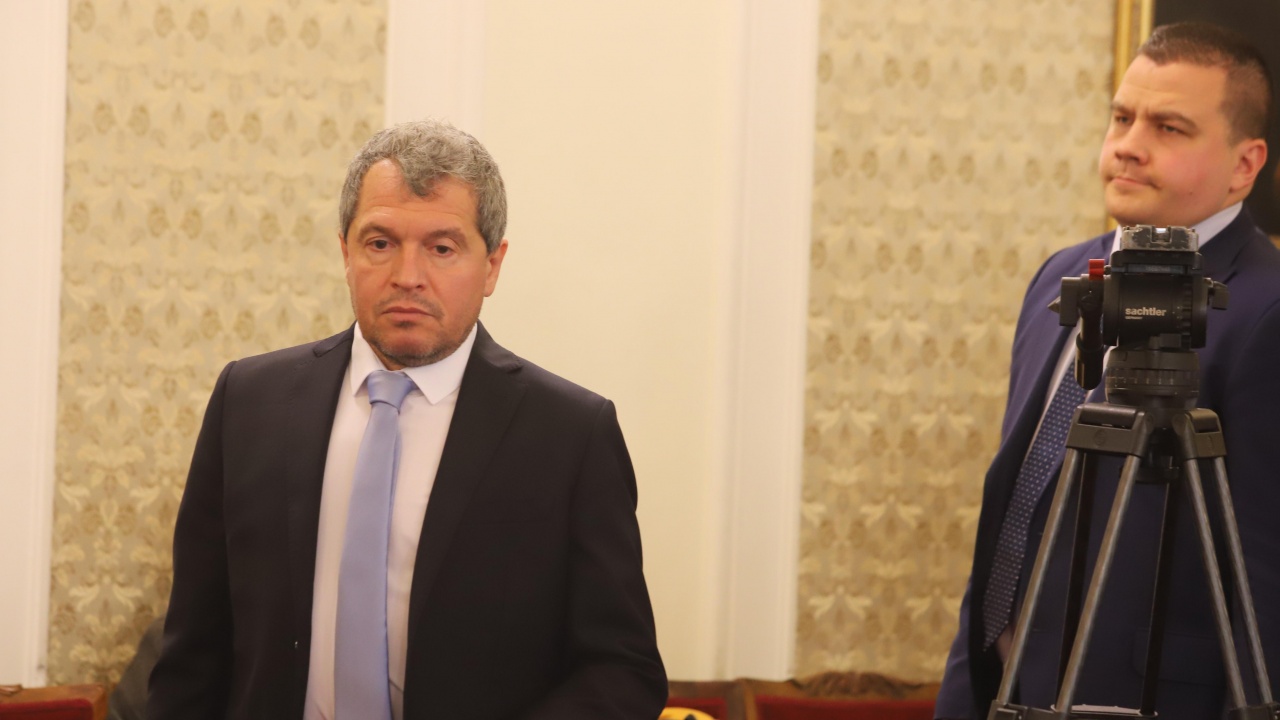 Тошко Йорданов: Сега Борисов и Петков на ротационен принцип ли ще се арестуват?