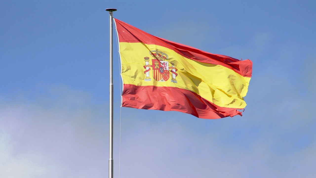 Ключови избори се произвеждат днес в 12 испански области