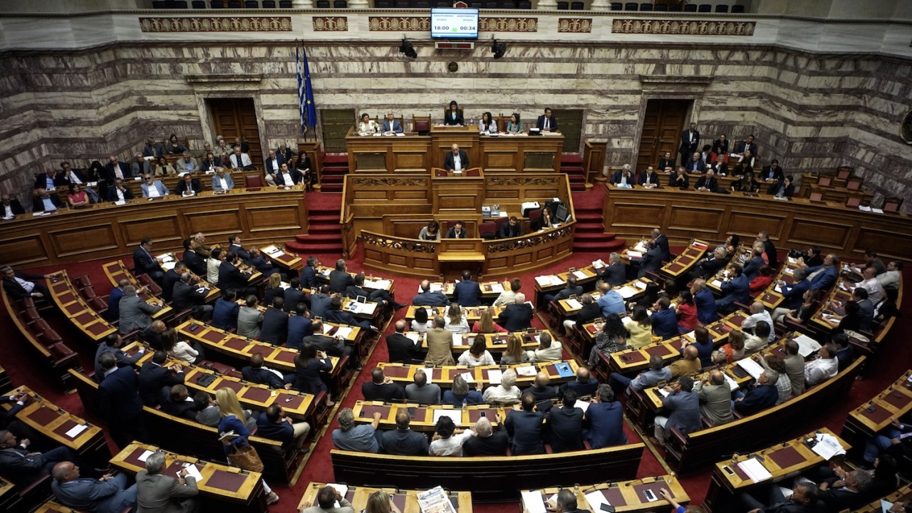Гръцките депутати, избрани на 21 май, положиха клетва