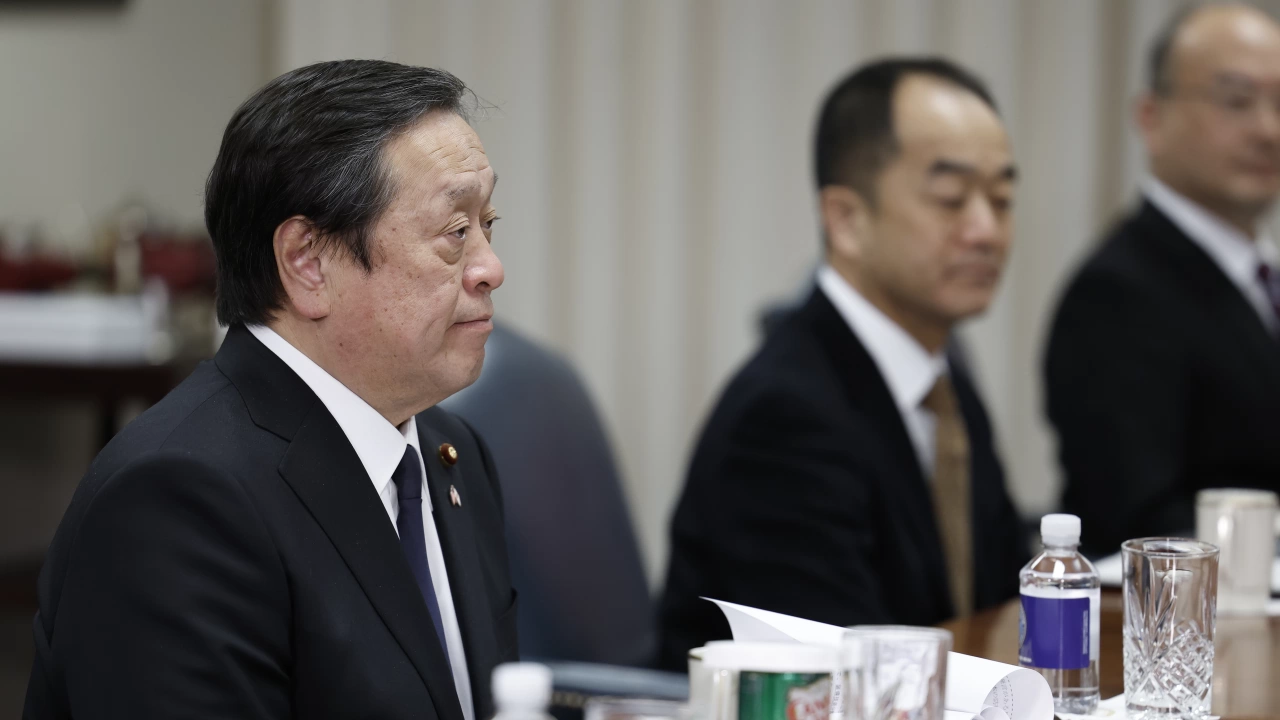 Японският министър на отбраната Ясукадзу Хамада заяви днес че ще