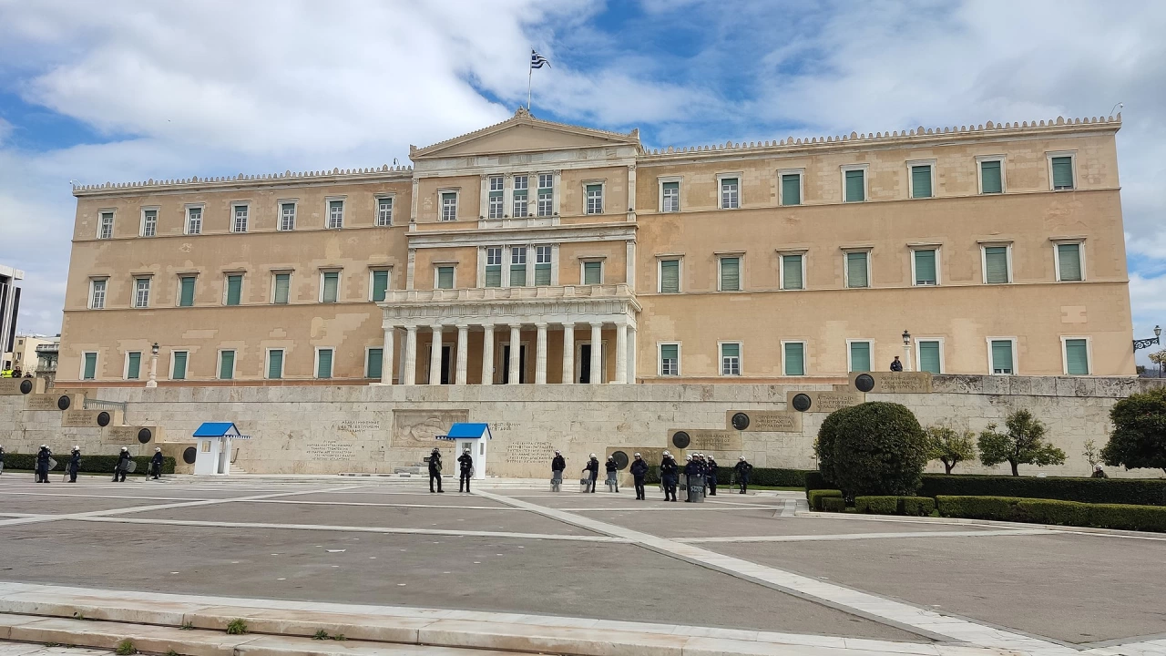 Служебният кабинет на Гърция който ще води страната до втория