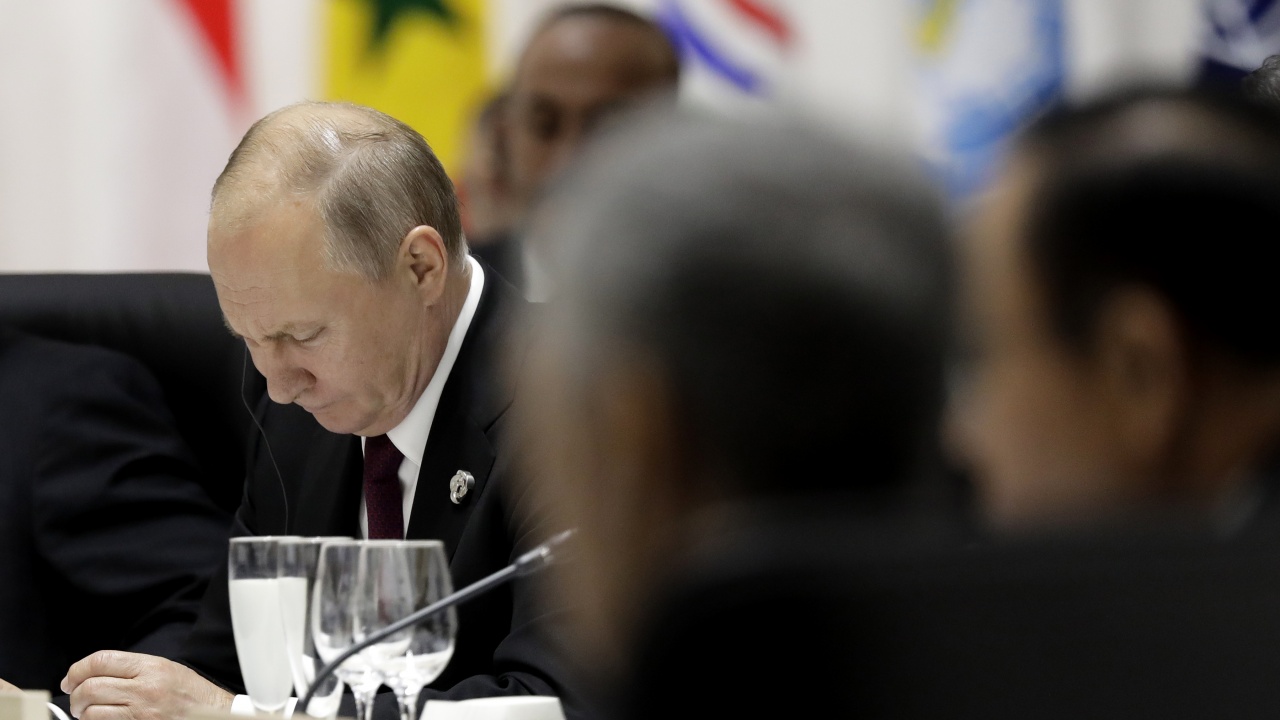 Владимир Путин подписа закона за денонсиране на Договора за обикновените въоръжени сили в Европа