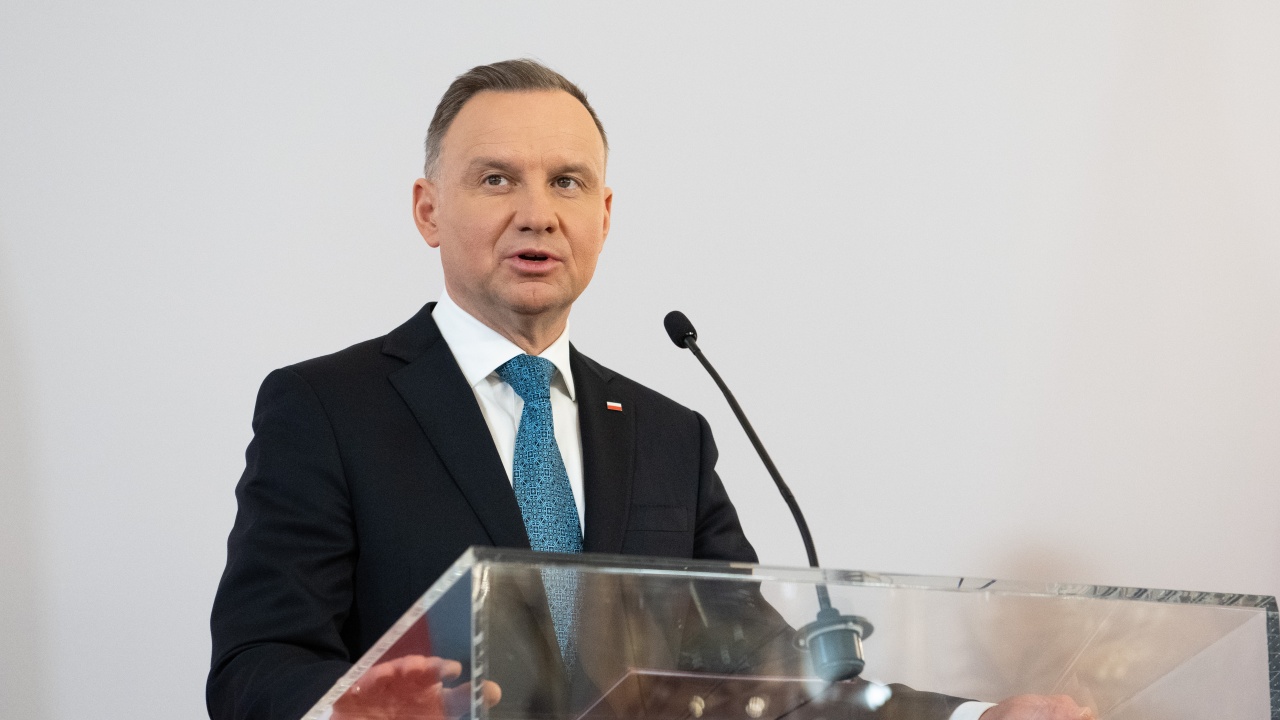 Полският президент подписа спорен закон за създаване на комисия за борба с руското влияние