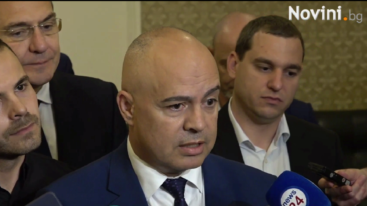 Георги Свиленски: Най-резонният път е Борисов да даде имунитета си сам