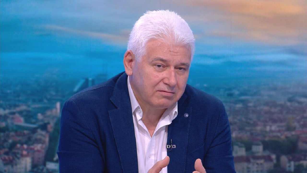Конституционалистът проф. Киров: Гешев помогна за размразяване на преговорите с искането на имунитета на Борисов