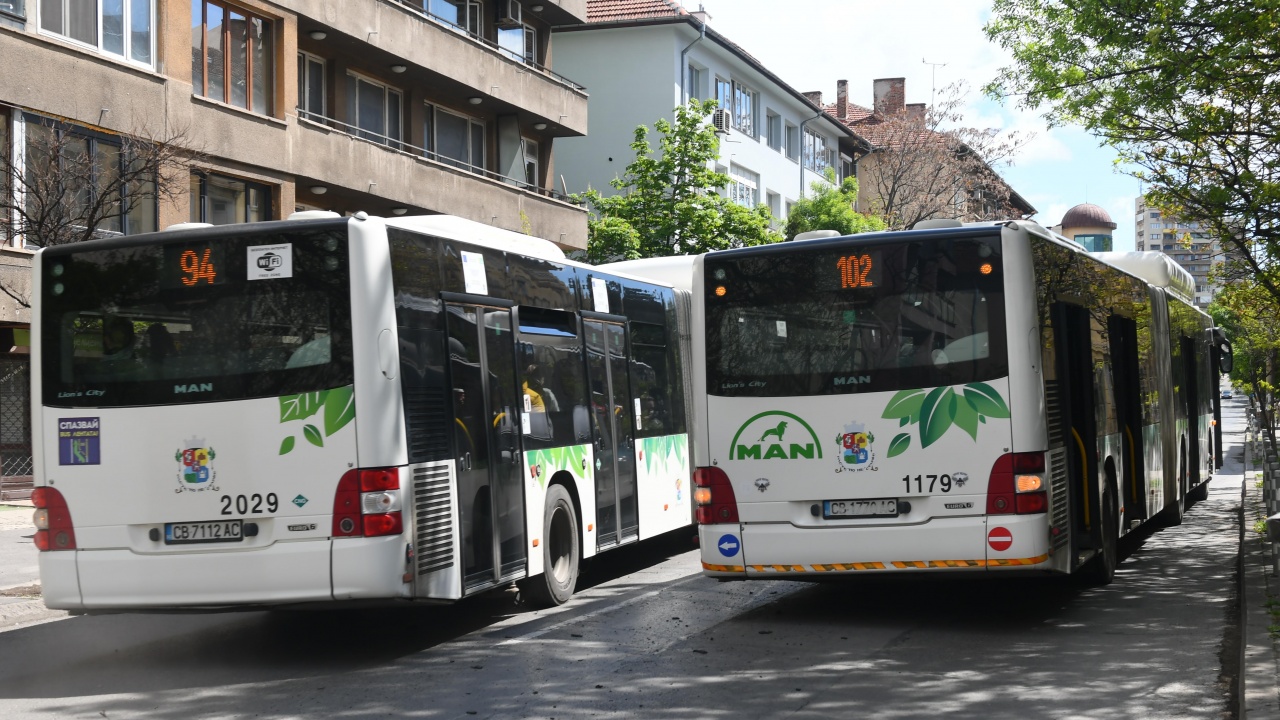 Столичната община осигурява допълнителен транспорт днес, когато е възпоменанието Задушница,