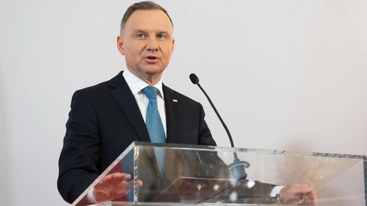 Президентът на Полша Анджей Дуда направи изненадващо за властта в