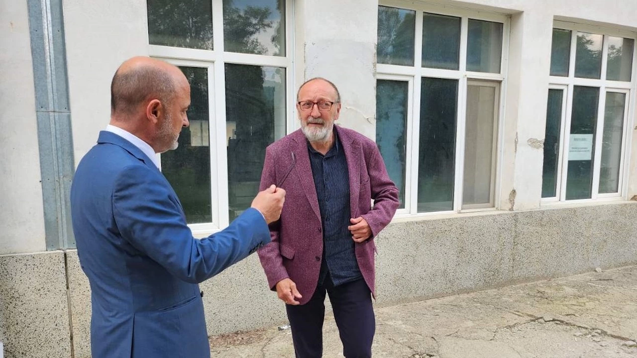Министърът на здравеопазването д р Асен Меджидиев освободи директора на