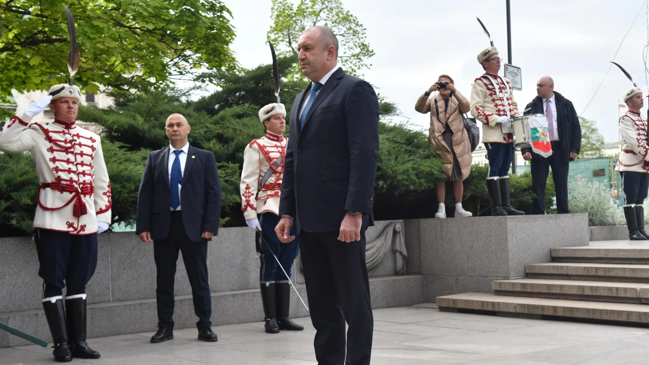 Президентът Румен Радев почете Деня на Ботев и паметта на загиналите за свободата на