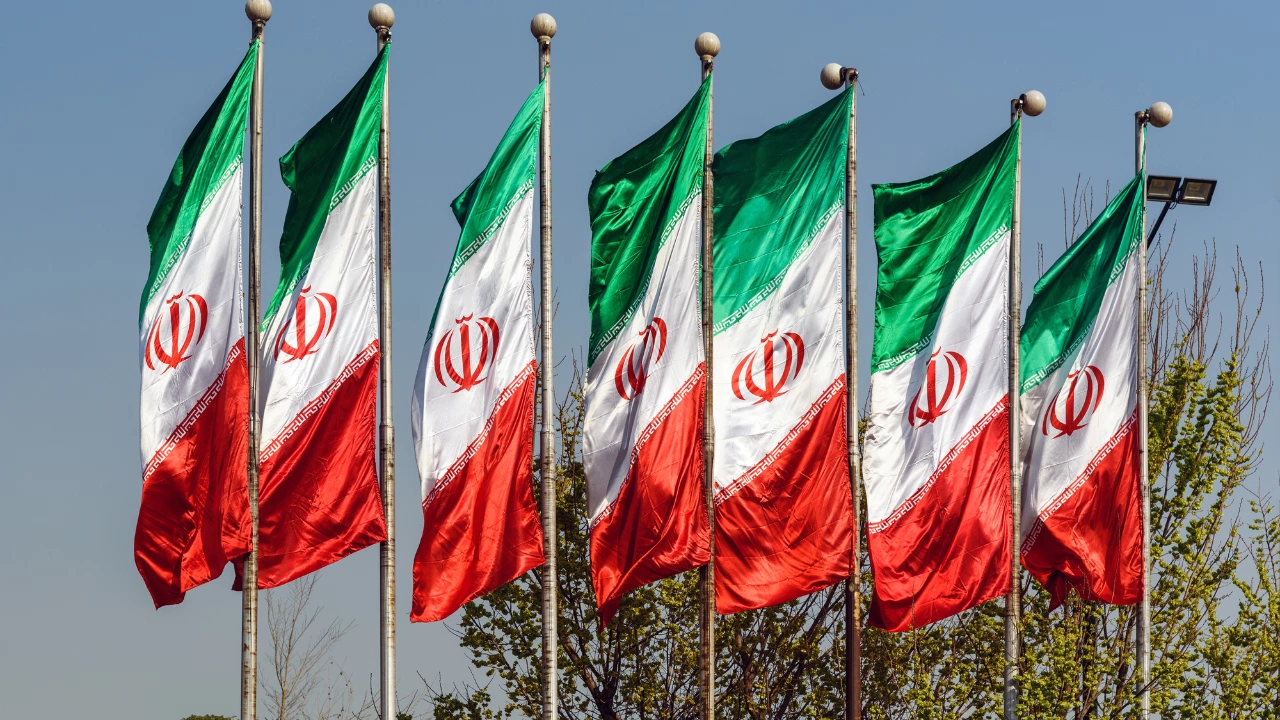 Командирът на иранския военноморски флот Шахрам Ирани заяви че Иран