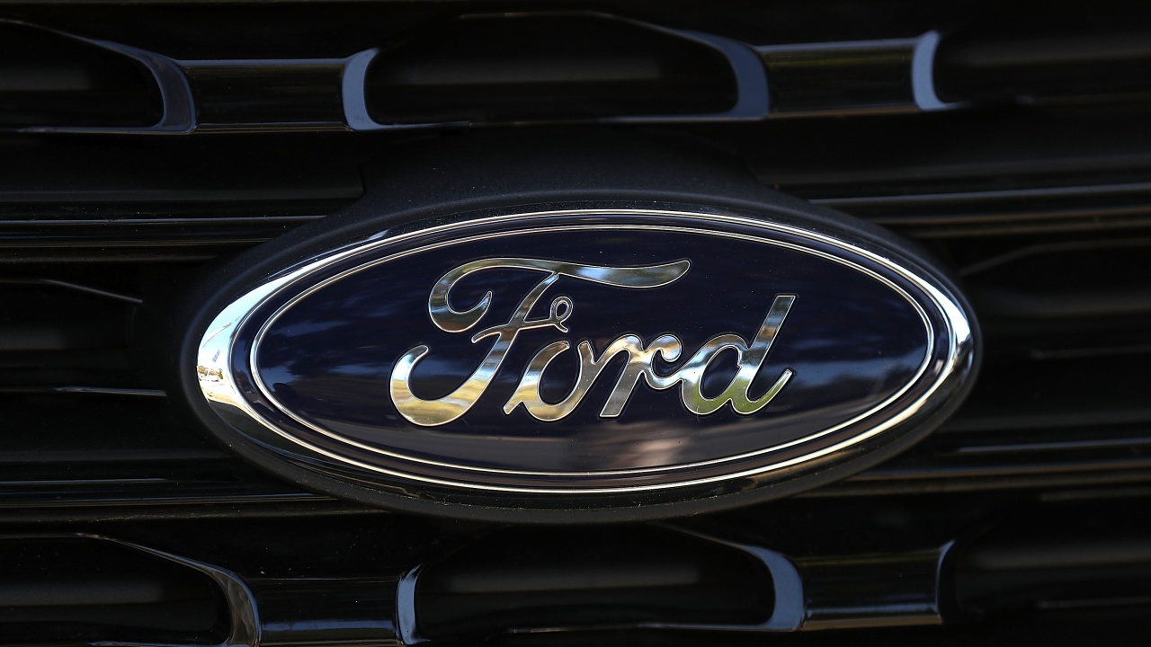 Американската автомобилна корпорация Форд (Ford) изтегля в САЩ 125 000