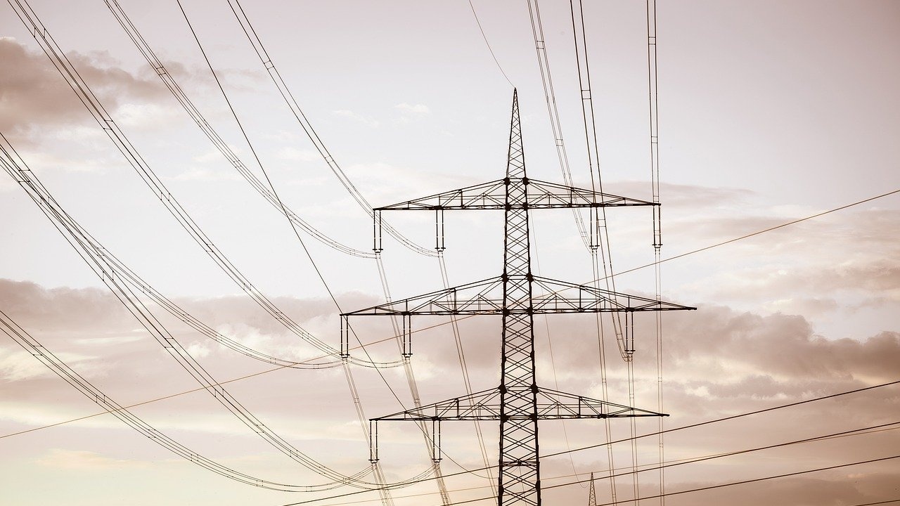 ЕК отпуска 197 млн. евро за подобряване на електропреносната мрежа у нас