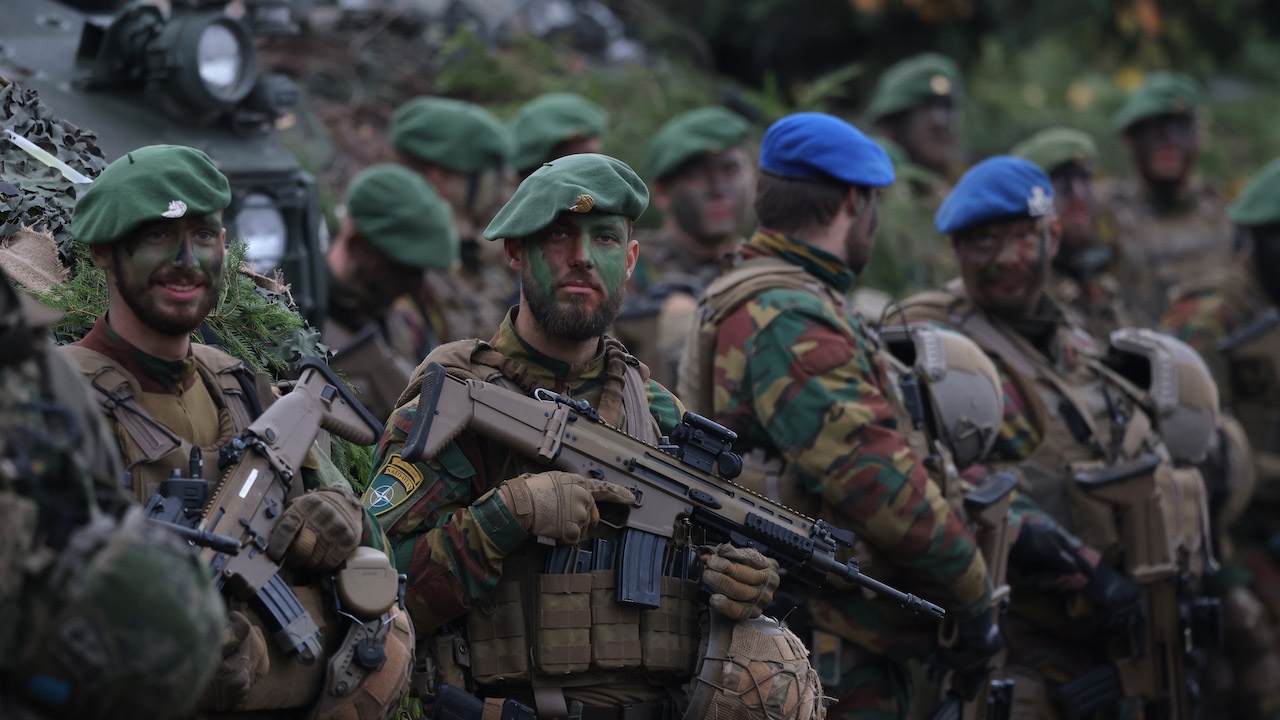 Швеция е готова да приеме на територията си войски на НАТО още преди да бъде приета в Алианса