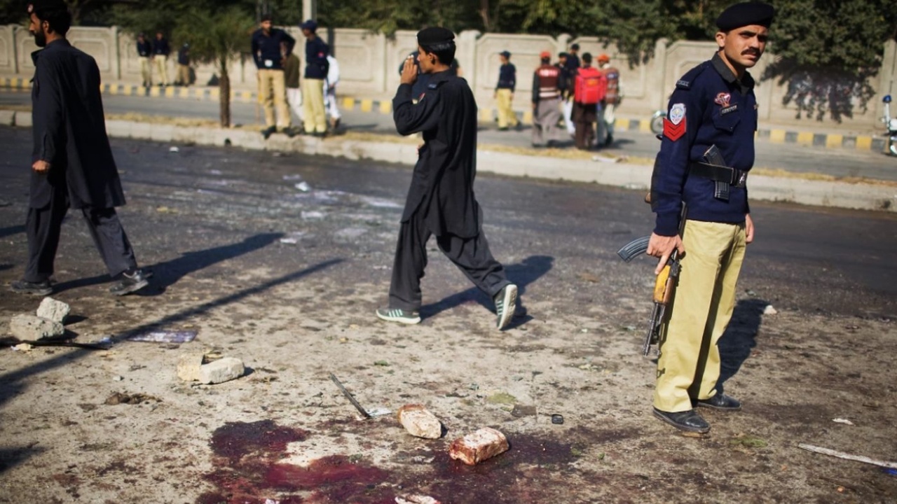 Трима войници и трима терористи загинаха при сблъсък в Северозападен Пакистан