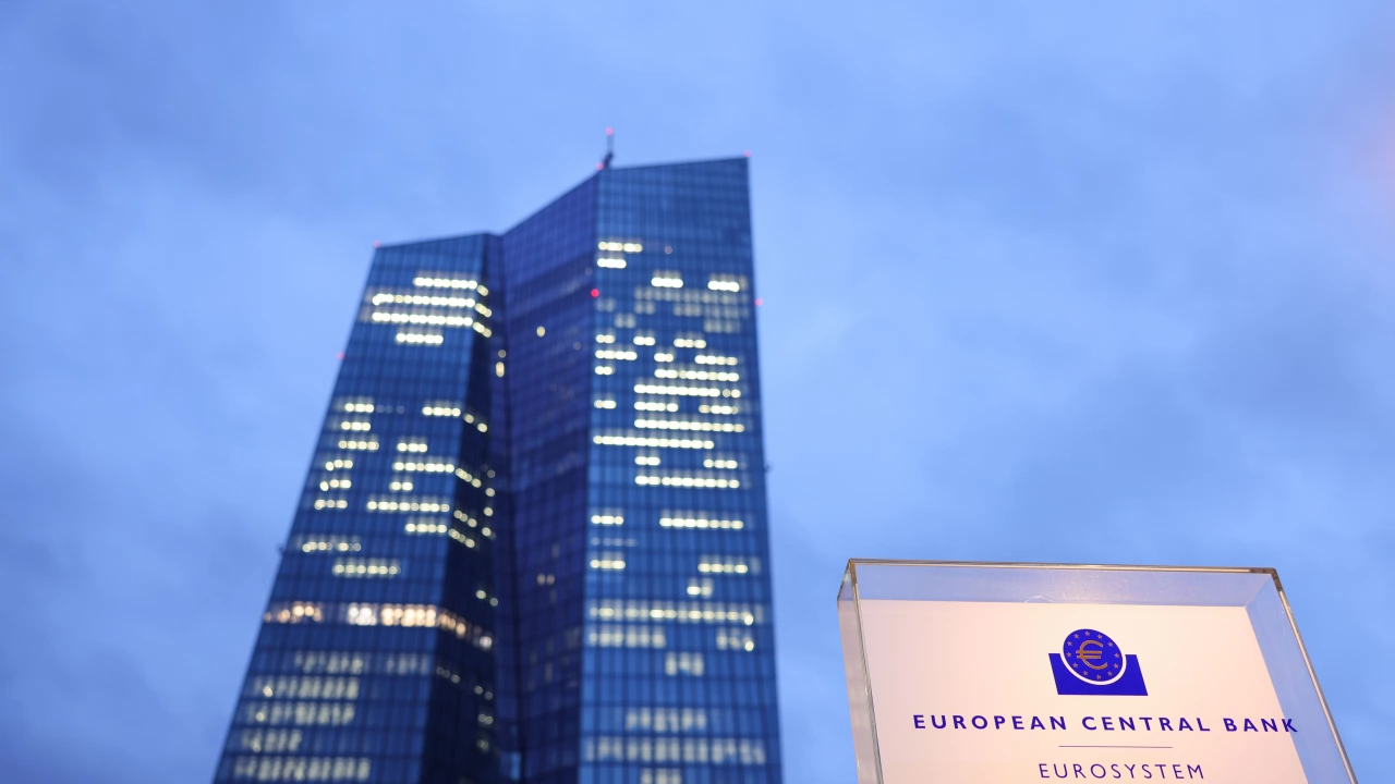 Европейската централна банка ЕЦБ обмисля по нататъшни повишения на водещите лихви