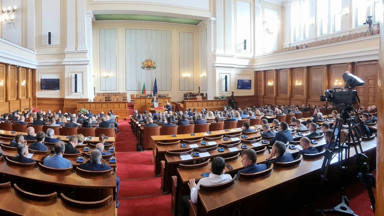 Народното събрание НС прие на първо четене промени в Кодекса
