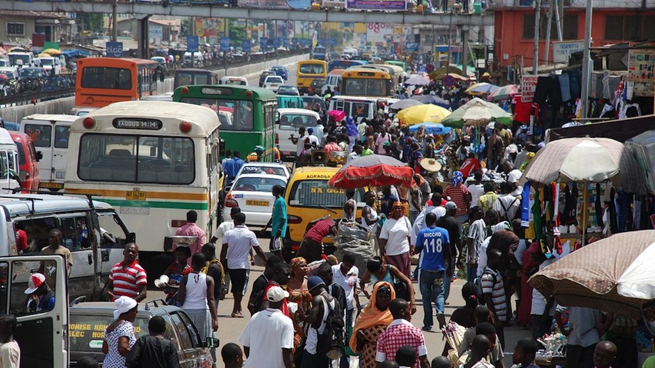 Президентът на Гана Нана Акуфо Адо призова ганайците да подкрепят политиките