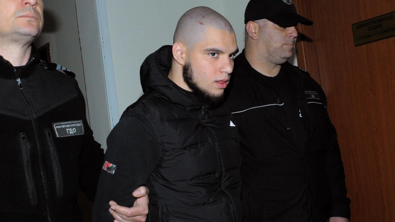 Софийският районен съд реши прокурорският син Васил Михайлов излиза