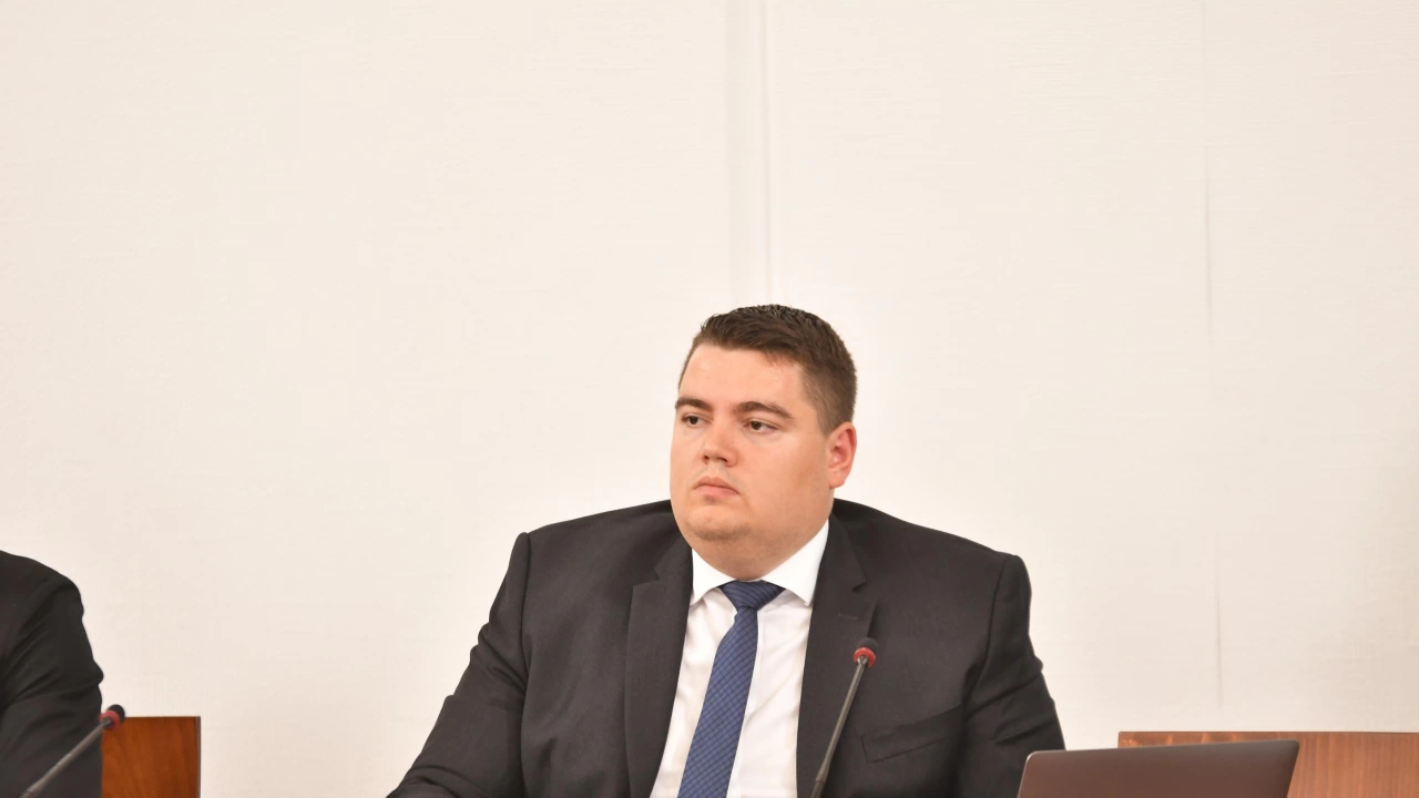 Шефът на правната комисия в НС Стою Стоев от ПП