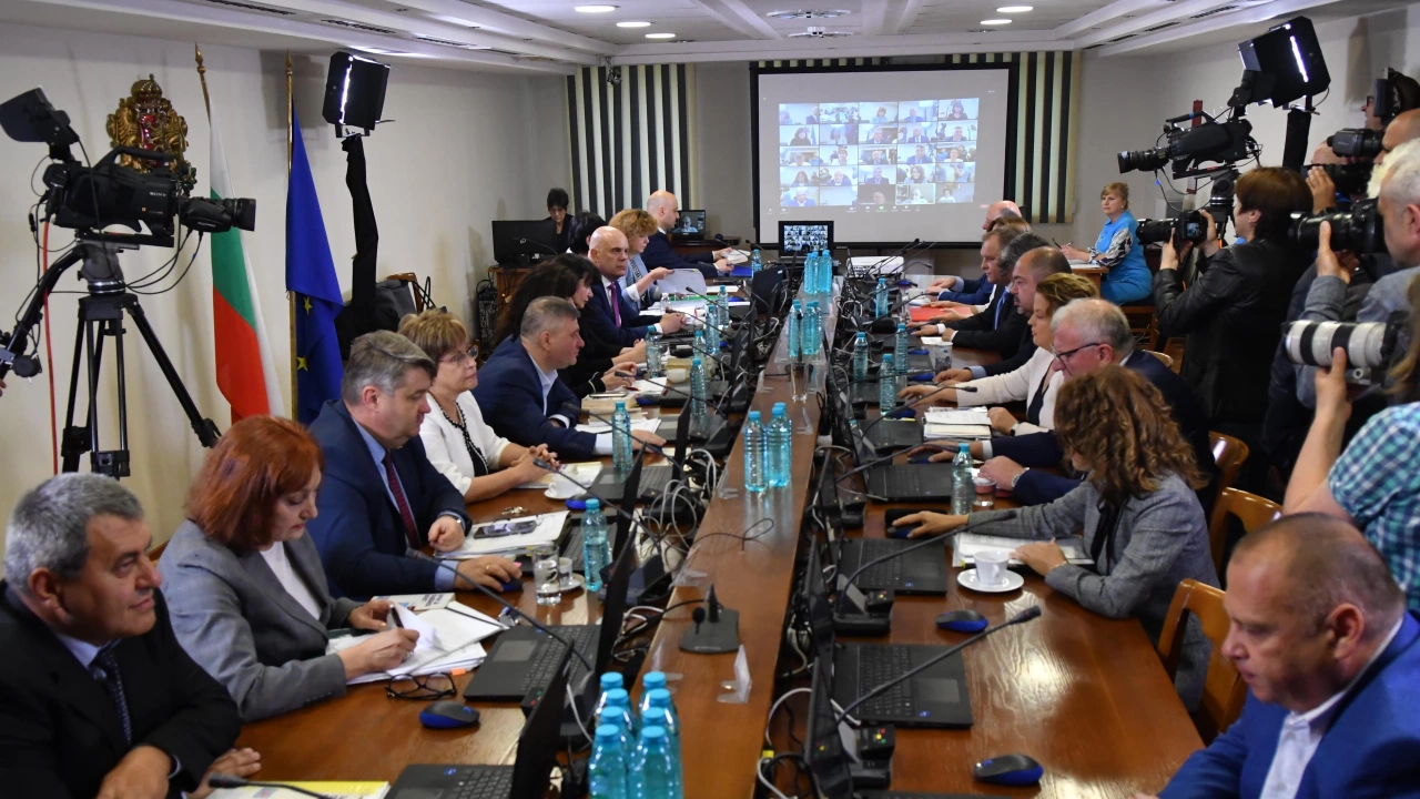 Прокурорската колегия на ВСС се събира на извънредно заседание предава