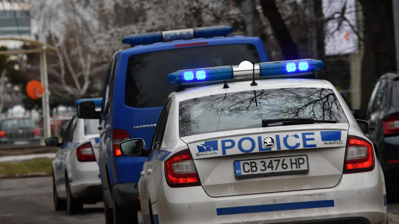 25 нелегални мигранти са задържани в района на местността Добродолски