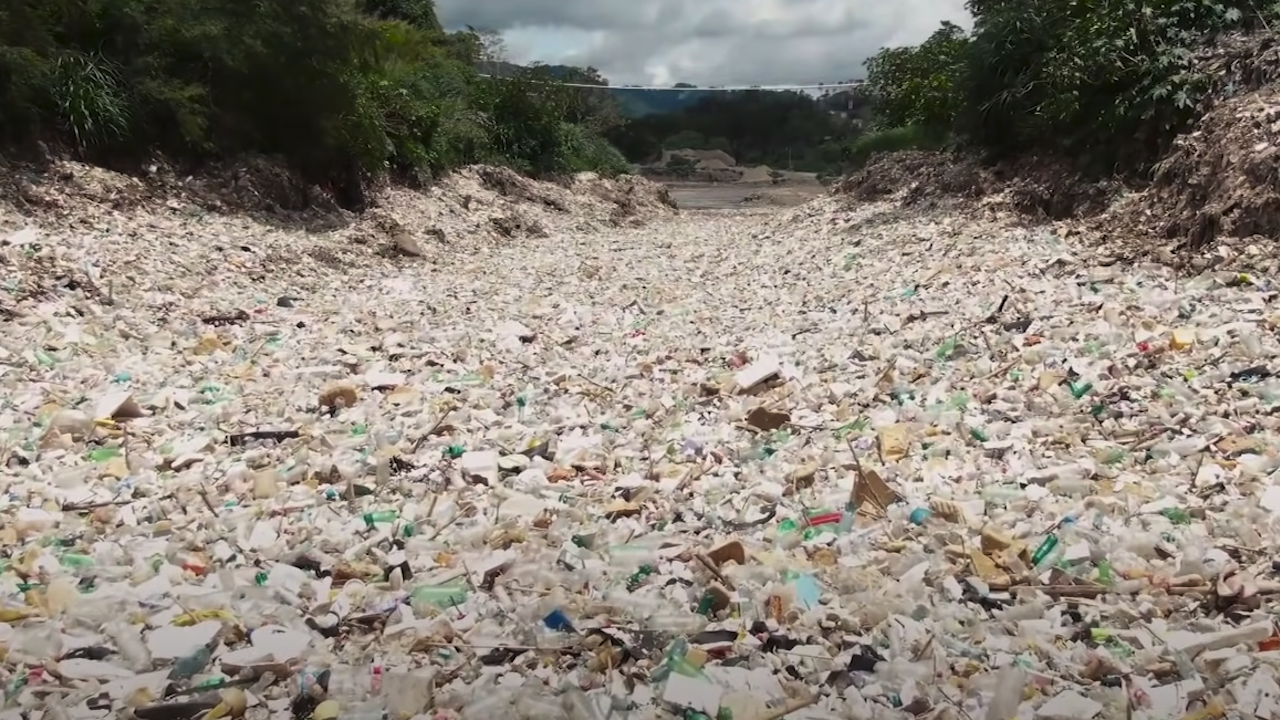 "Големият Тихоокеански боклук" и още от най-опасните острови по света