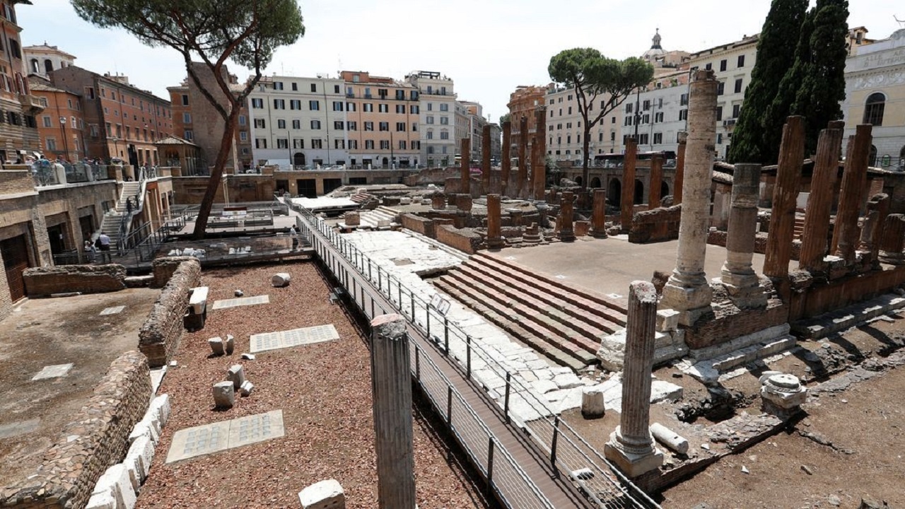 "Свещена зона": Отвориха за туристи древен римски храмов комплекс, където е убит Цезар