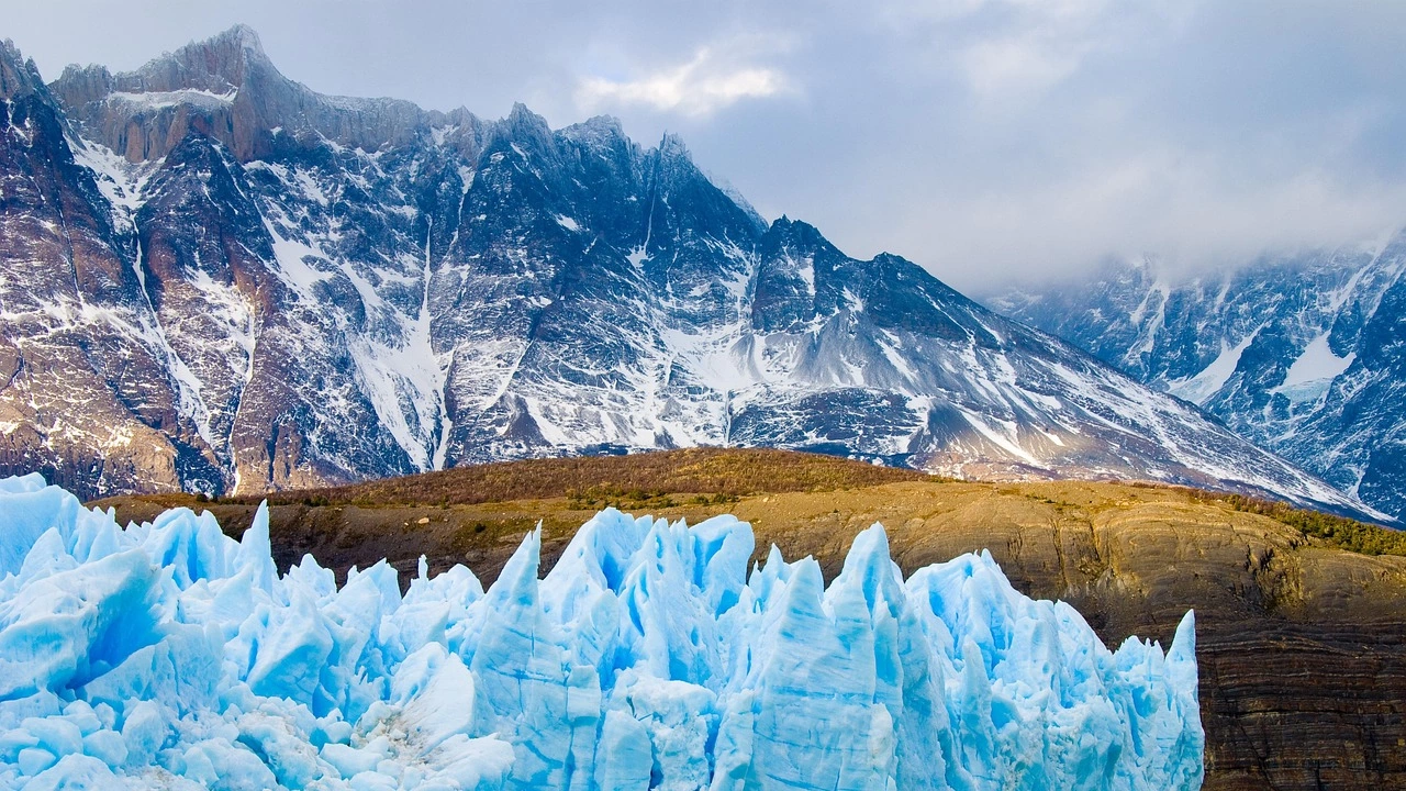 Ледниците в Хиндукуш Хималаите в Азия може да загубят до 75