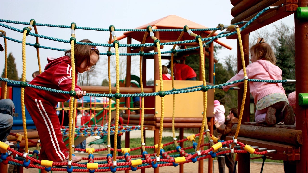 Община Главиница започна изграждането на шест детски площадки в селата