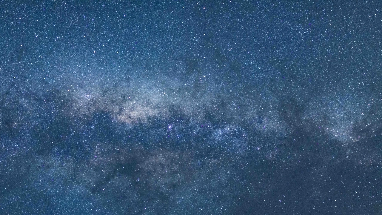 Астрономи наблюдаваха непознат досега начин по който звездите умират съобщава