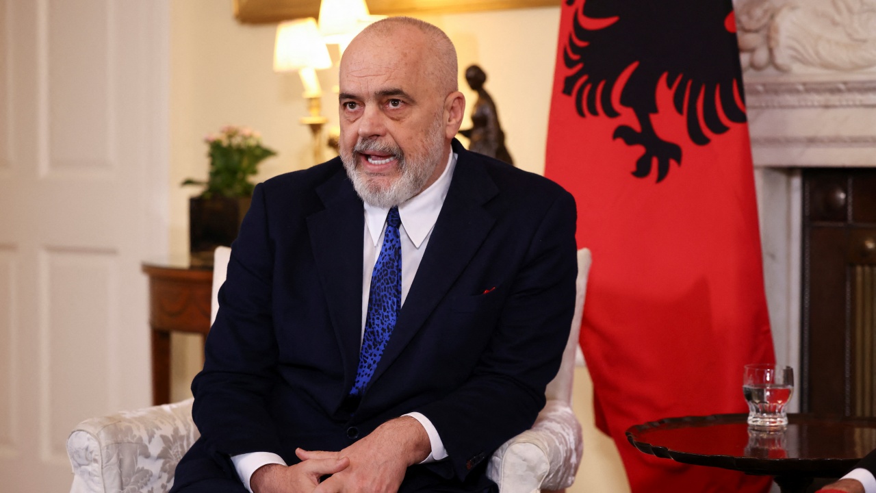 Албанският премиер Еди Рама повтори призива си за възможно най-скорошното