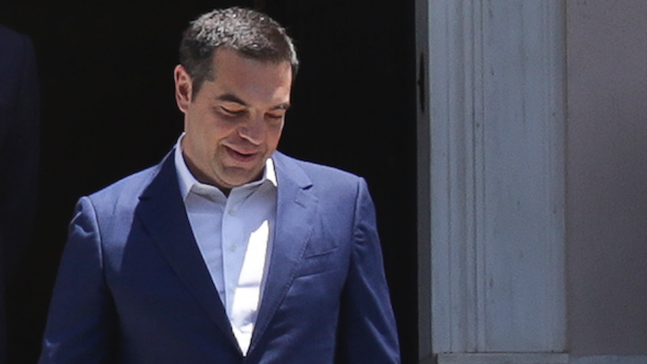 Алексис Ципрас е подал оставка от ръководството на СИРИЗА