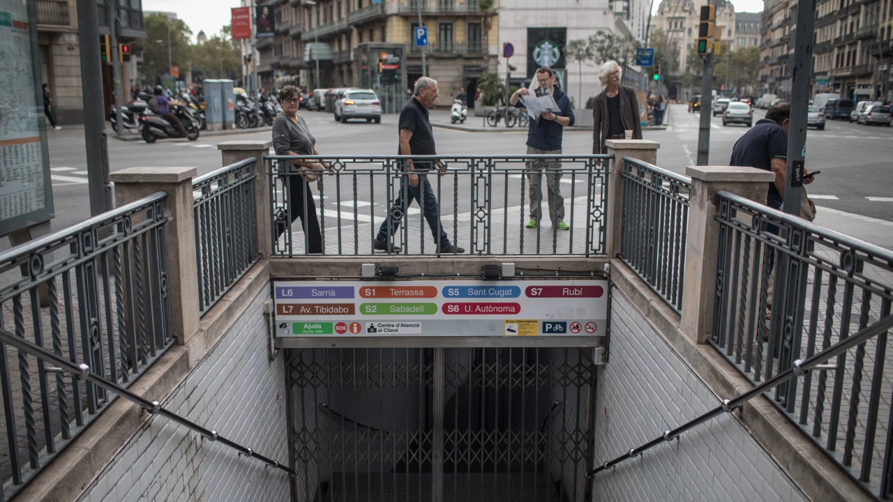 Полицията съобщи днес че е наредила централната метростанция в Барселона