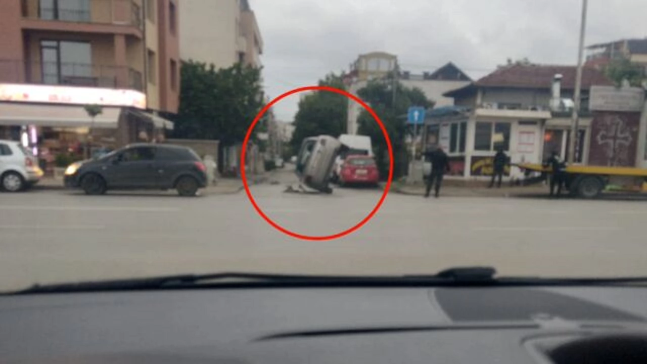 Вчера в София задържаха петима полицаи опитали да прикрият катастрофа срещу