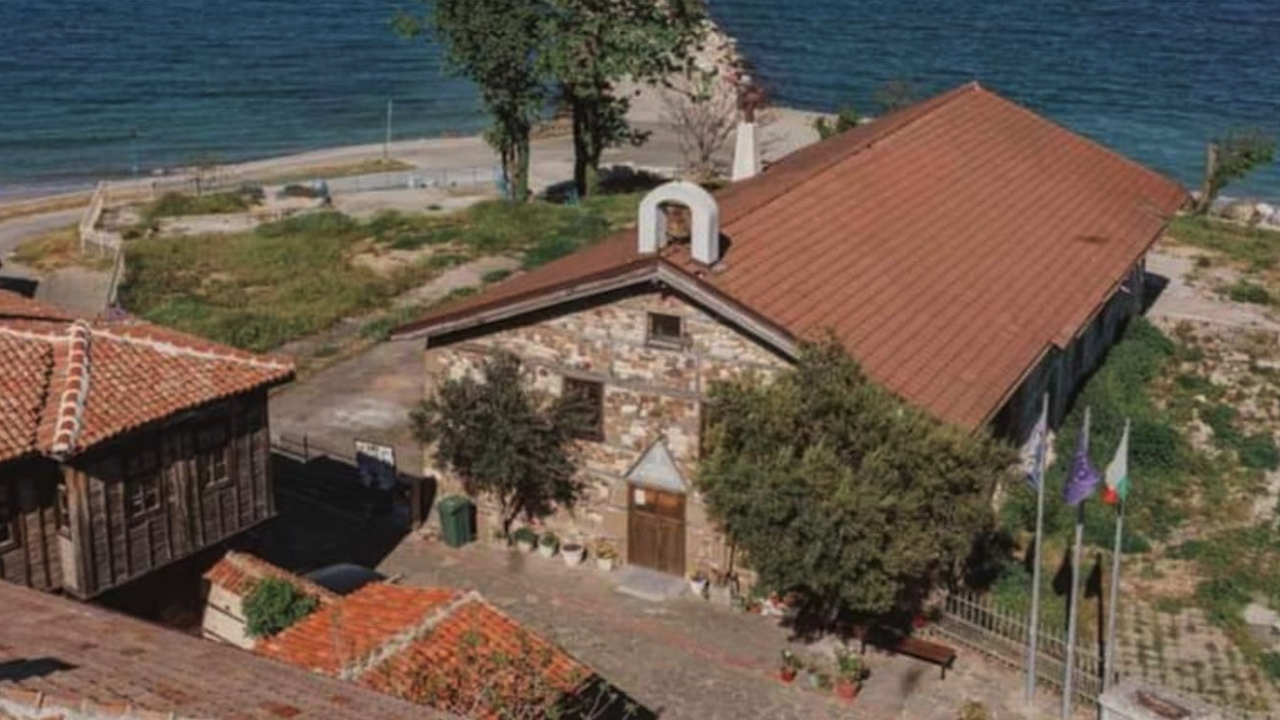 Най-старата действаща църква по Черноморието се намира в Поморие