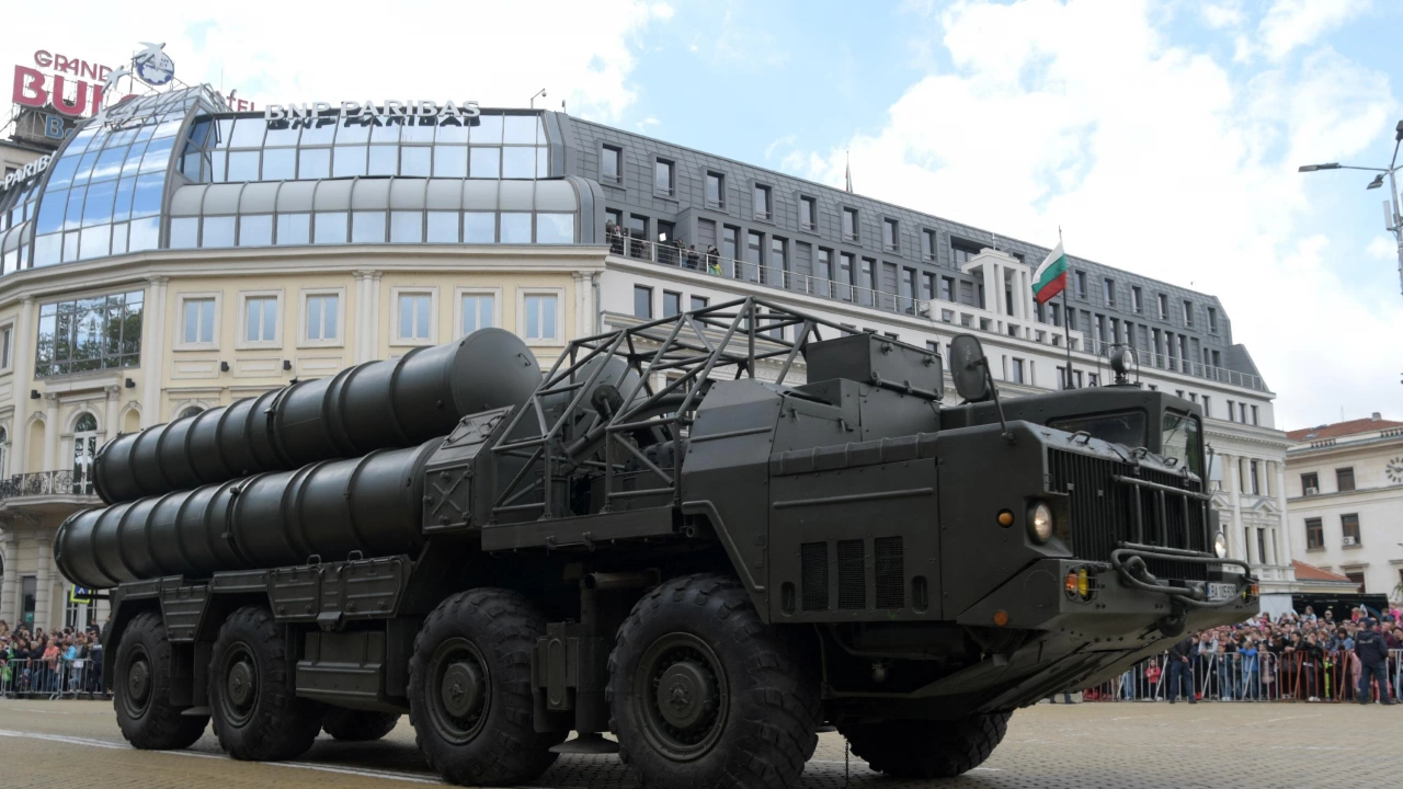 Третият пакет военна помощ от България към Украйна вероятно ще