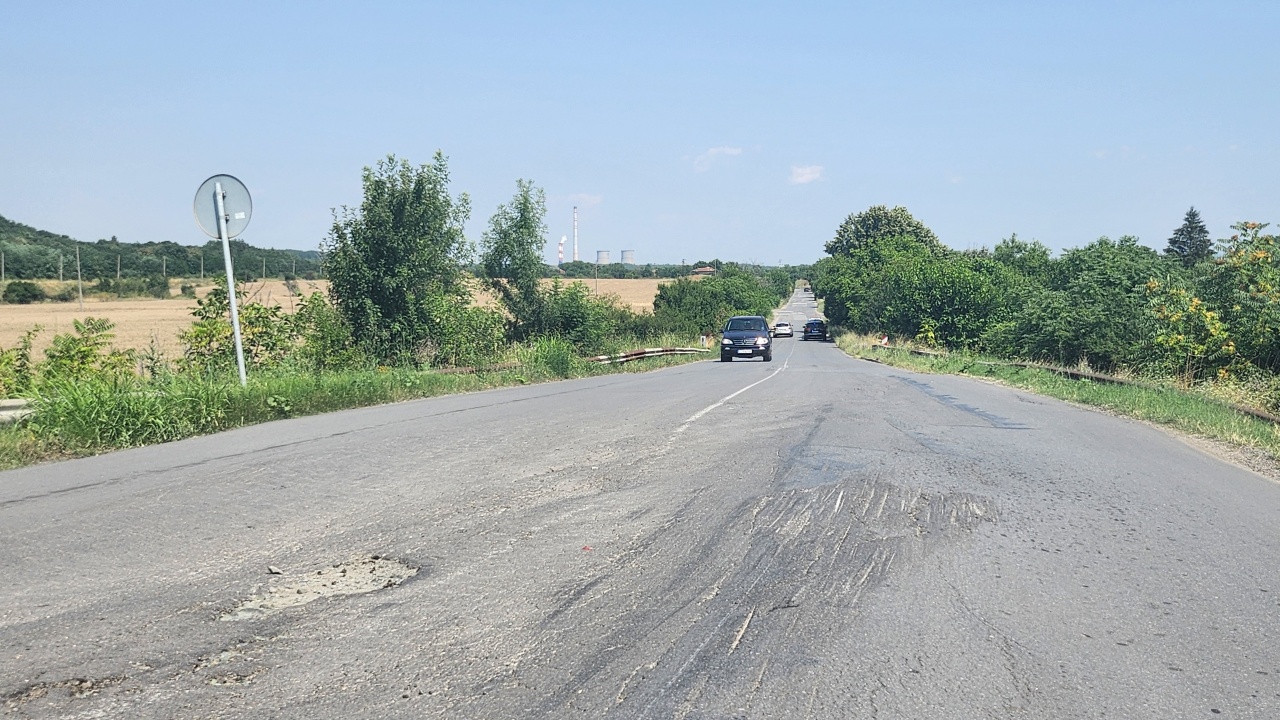 През септември започва основният ремонт на 15,7 км от пътя