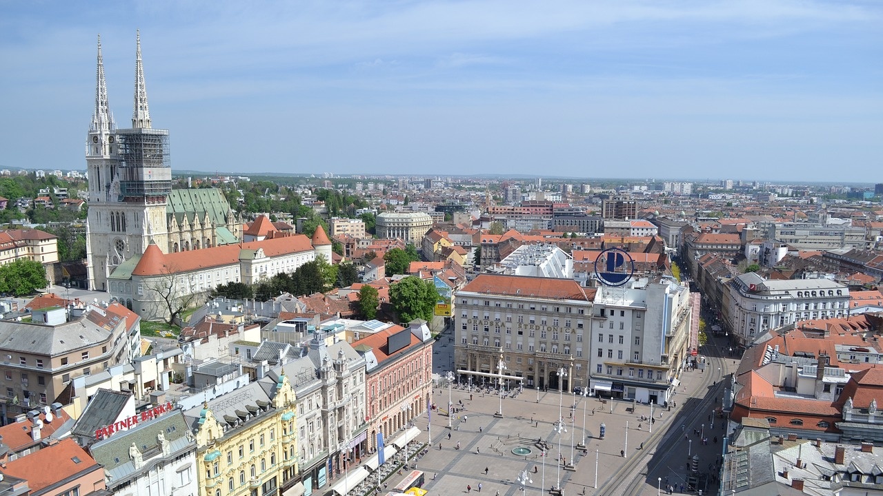 Сигнали за бомби на 39 места в Загреб