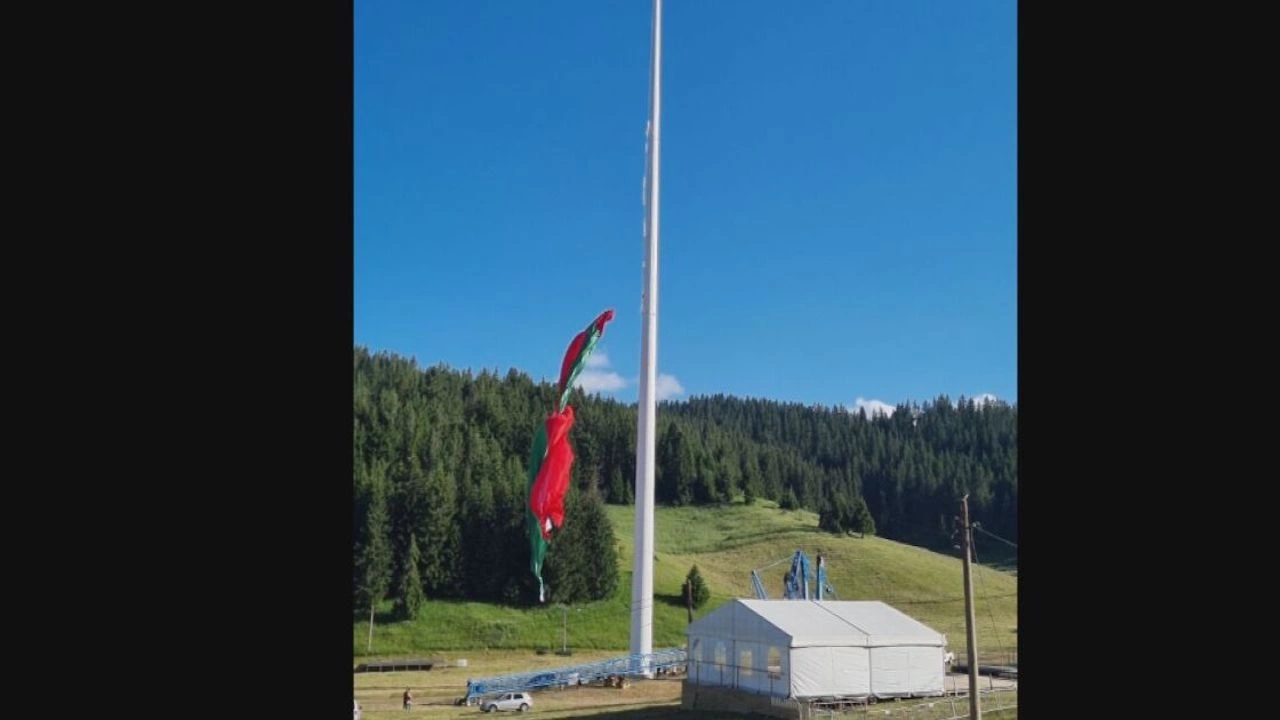 Знамето падна от пилона на Рожен предава БТВ Вчера беше поставен върхът на