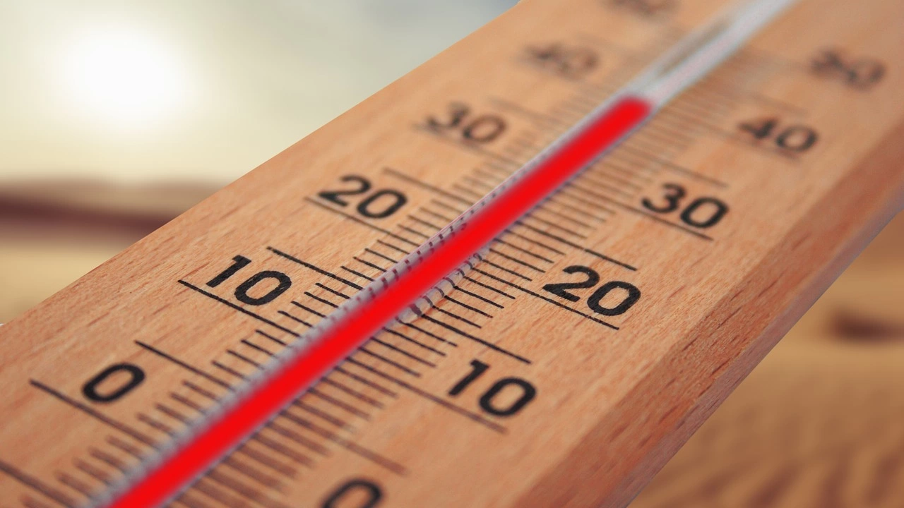 Екстремно горещо време днес На сянка в Сандански термометърът показва