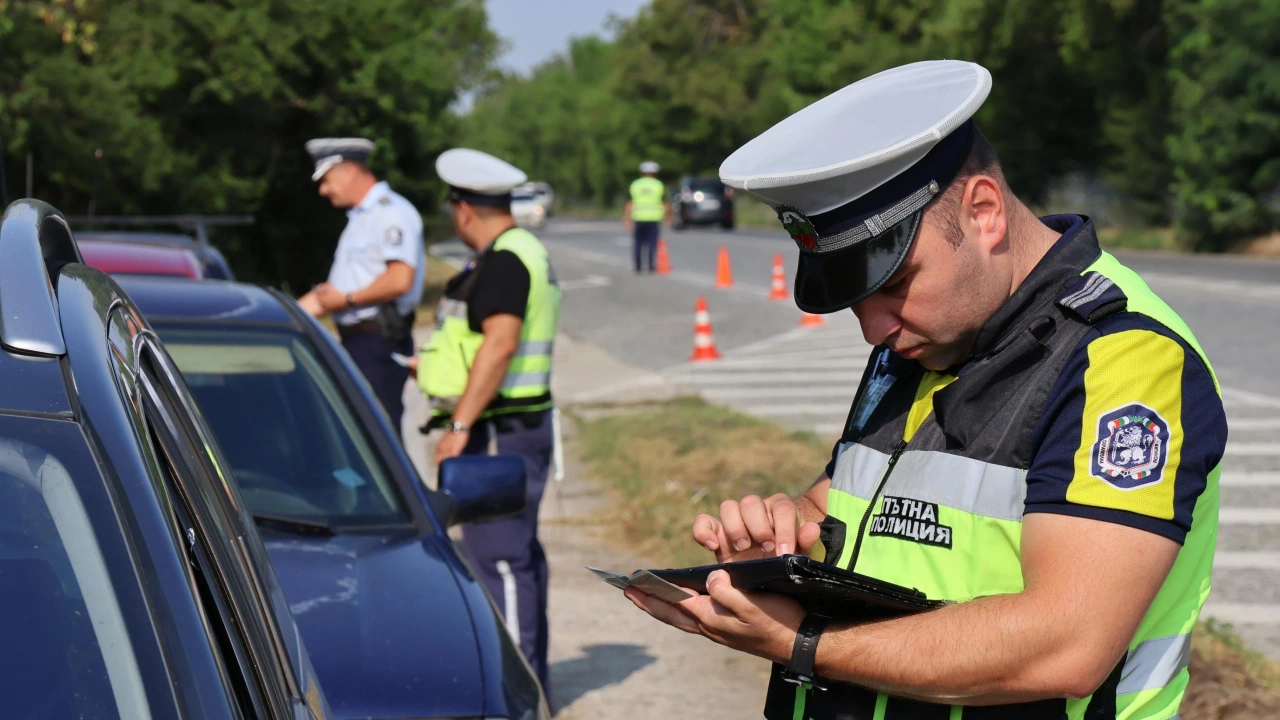 Специализирана полицейска акция се провежда на територията на Бургас  Има установени