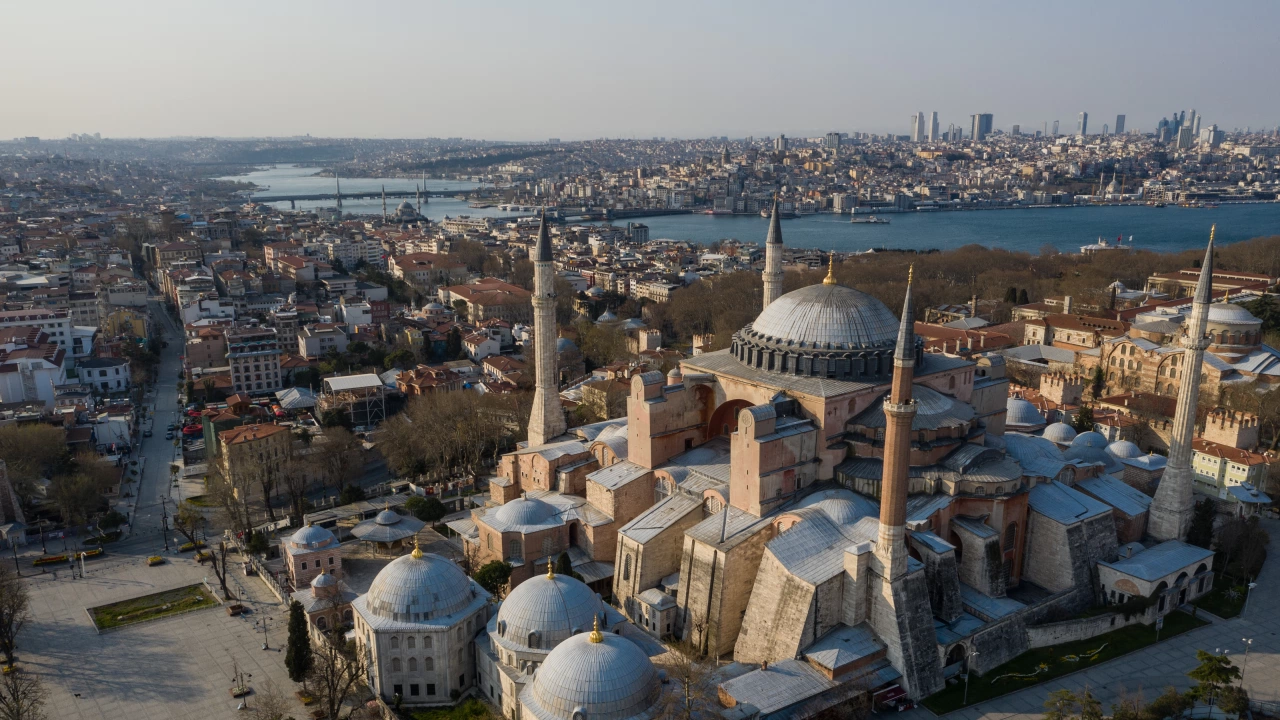  
Tурските власти възнамеряват да започнат подготовка на Истанбул за евентуално разрушително