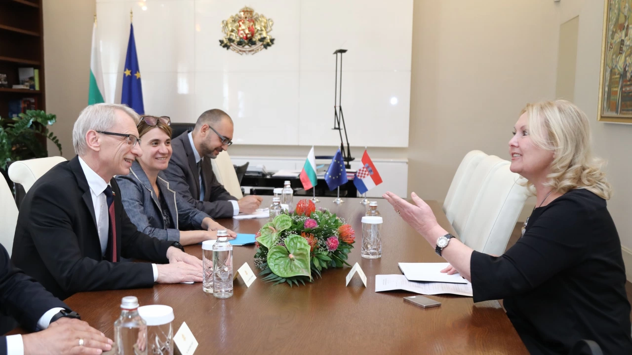 Премиерът имаше срещи с посланиците на Хърватия и на Италия